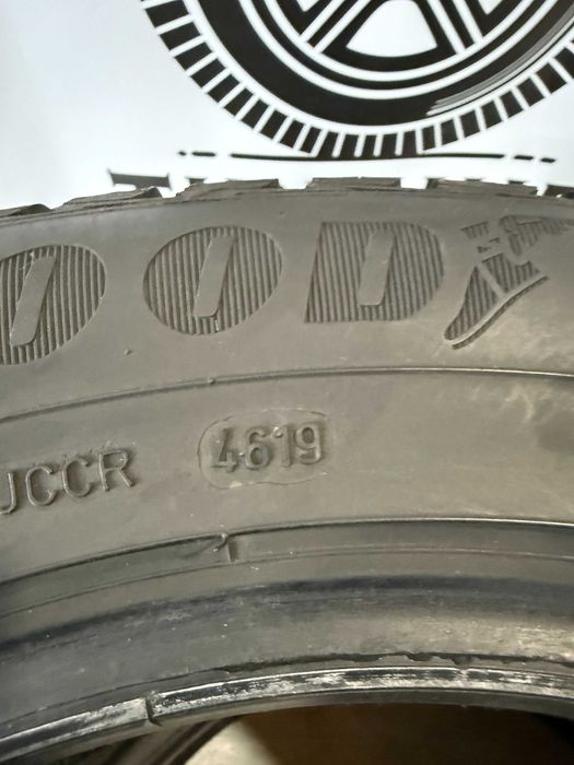 Всесезонні шини 225/55/17 Goodyear Vector 4 Seasons, всесезонные шины резина колеса R17