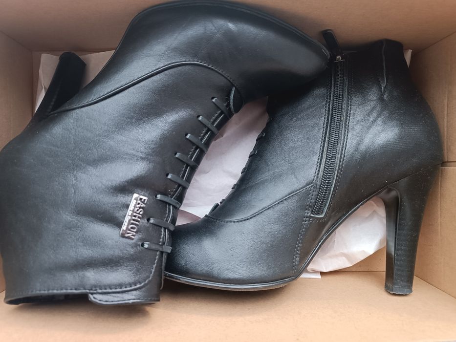 Ботильйони жіночі, 37 розмір