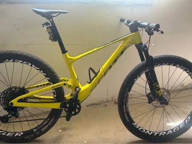 Vendo Bicicleta scott spark rc