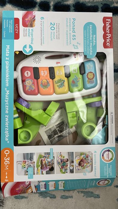 mata edukacyjna z pianinem  Fisher Price