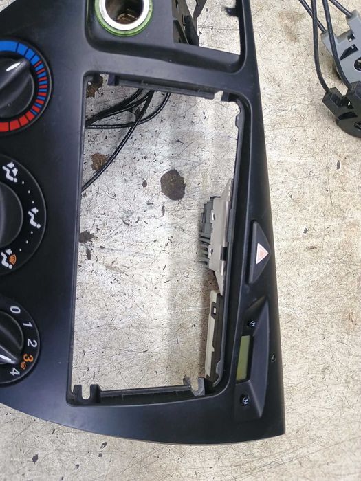 Panel Nawiewu Klimatyzacji z Linkami Ford Focus I MK1