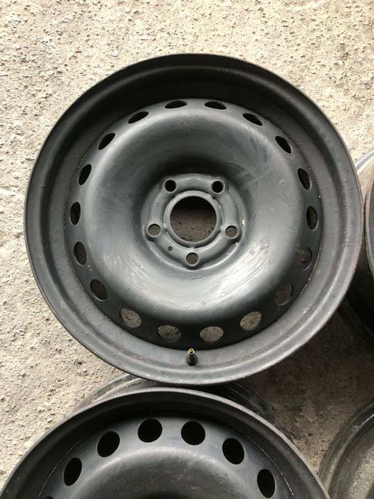 Диски 5*114,3 R16 Nissan
