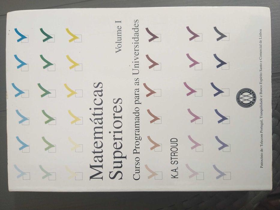 Livros de cálculo e desenho técnico