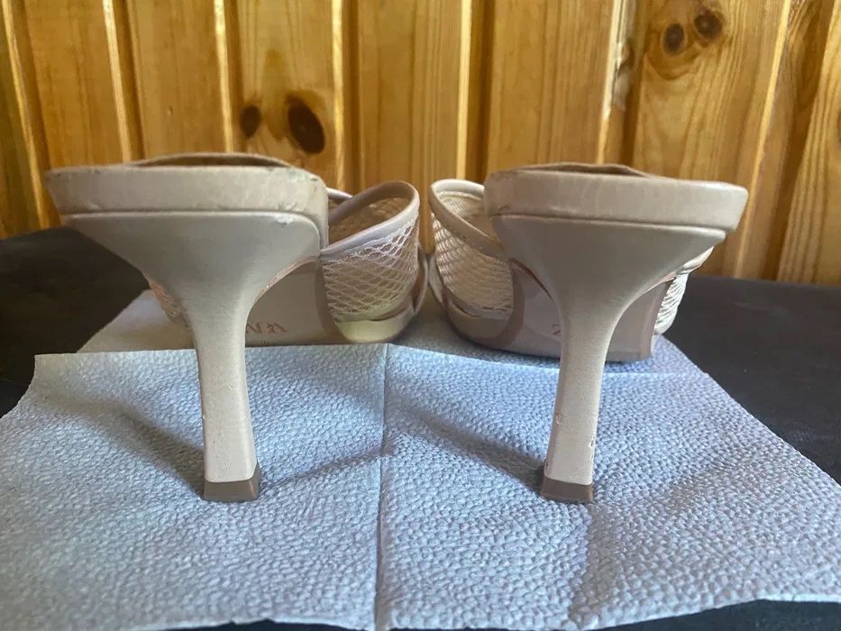 Шлепанцы / босоножки Zara (36р.)