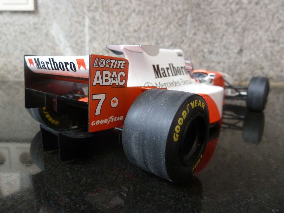 1:18 Minichamps, McLaren Mercedes MP4/10, Mansell, Marlboro, AutoArt