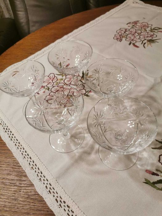 Zestaw 5 kryształowych kieliszków cudo okazja kieliszki stare szkło