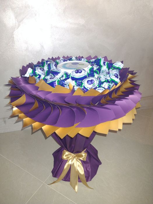 Bukiety boxy na każdą okazję róże mydlane i słodycze