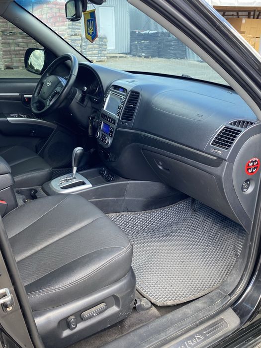 Продам hyundai santa fe