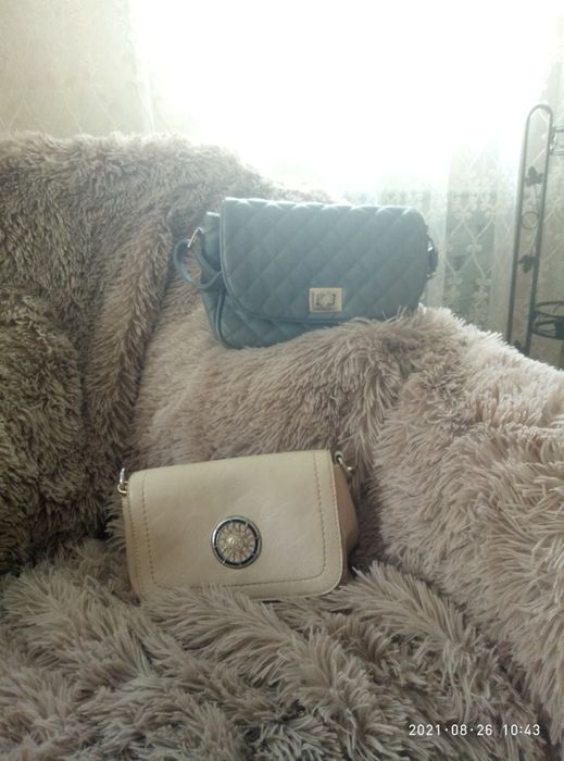 сумка клатч серая и бежевая.