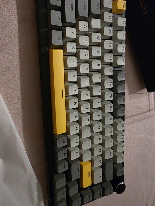 Klawiatura AJAZZ AK820 Max Czarno-szaro-żółty

+4
To jest mechaniczna