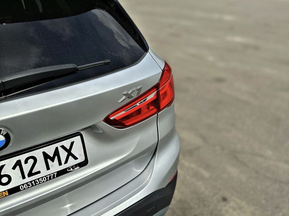 BMW X1 28i • 2016 • 2.0 бензин (B46) • Панорама • Полный привод xDrive