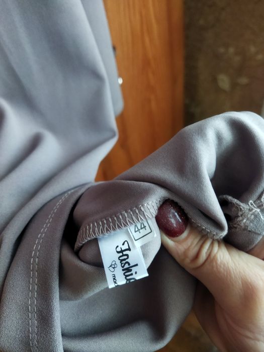 Коротке жіноче плаття