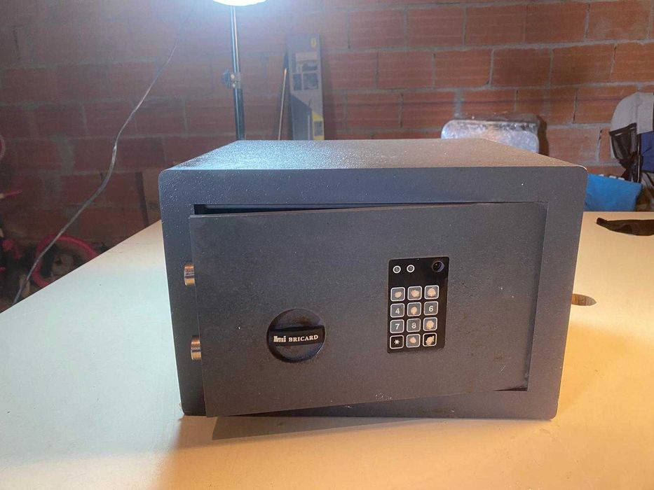 Cofre forte bricard eletrónico