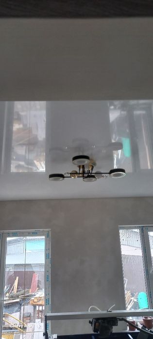 Монтаж натяжної стелі.