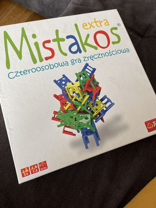 Extra mistakos  Trefl krzesełka gra zręcznościowa 5+