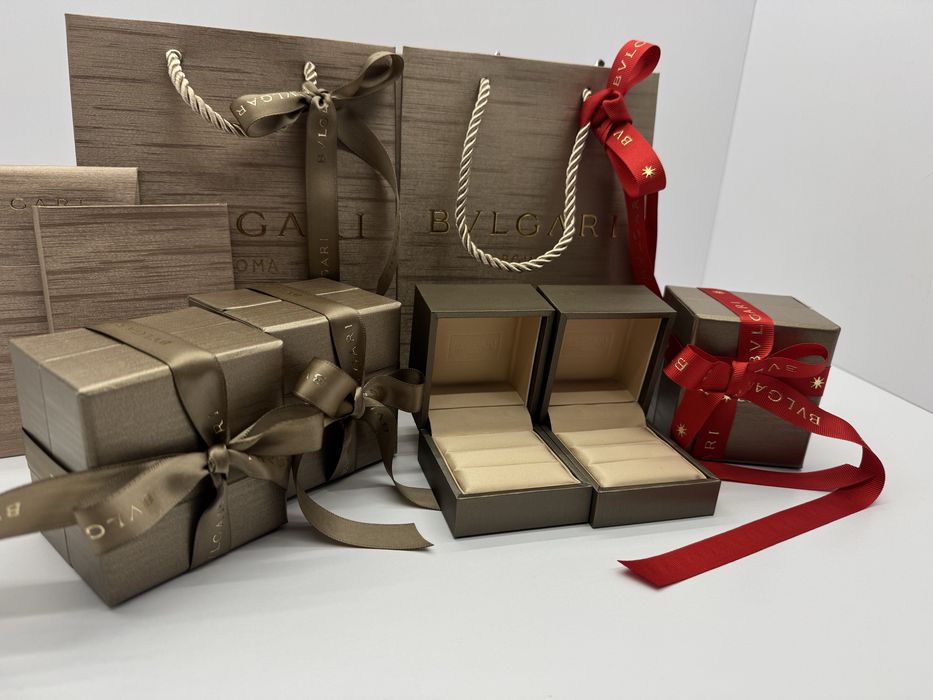 Фірмовий коробок під обручки парні колечки Булгарі Bvlgari.Нова