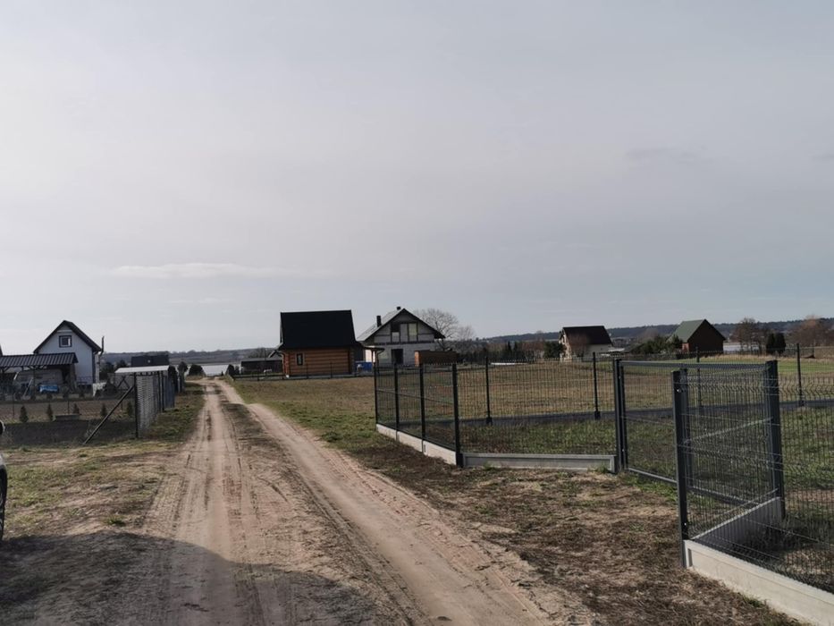 Działka nad jeziorem Gopło