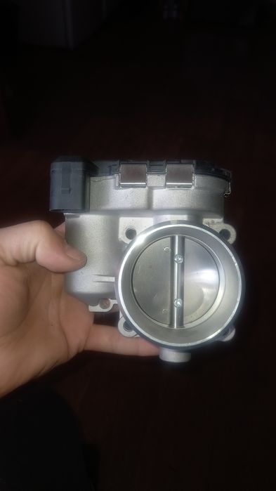 Доросельна заслонка