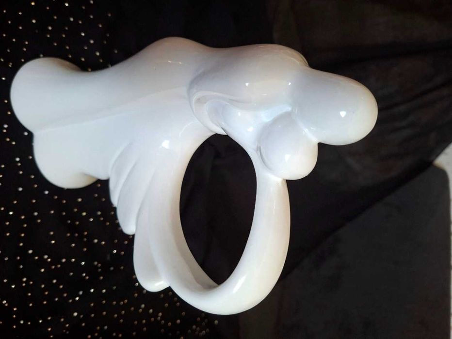 Figurka ceramiczna zakochana para