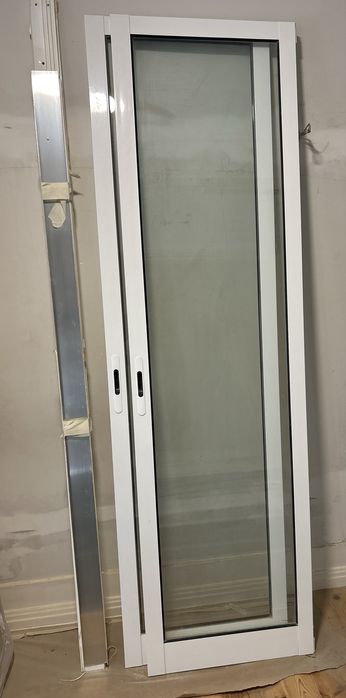 Porta / janela em alumínio com vidro duplo