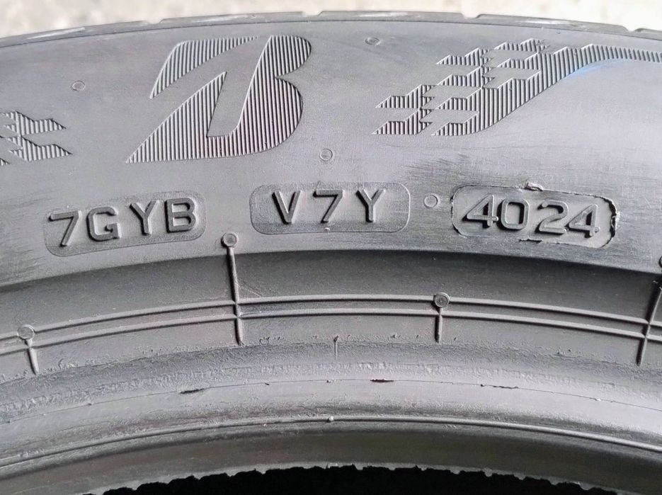 Шини літні R20 235/50 Bridgestone Turanza Eco