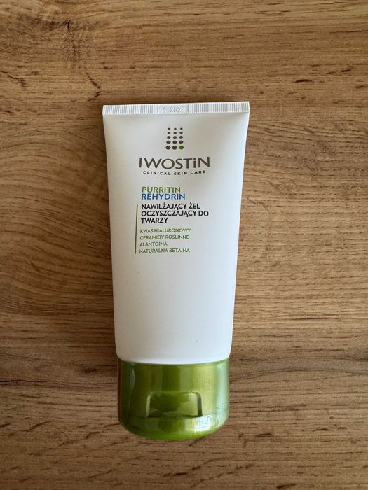 Nawilżajacy żel oczyszczający do twarzy Iwostin 150 ml