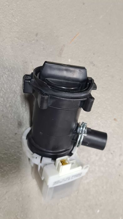 Pompka wody do pralki Bosch