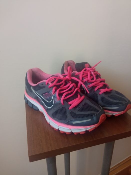 Buty sportowe Nike 38,5
