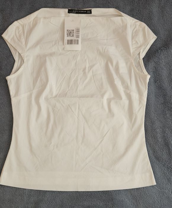 Bluzka biała, nowa Zara, spodnie czarne Sinsay, r.34