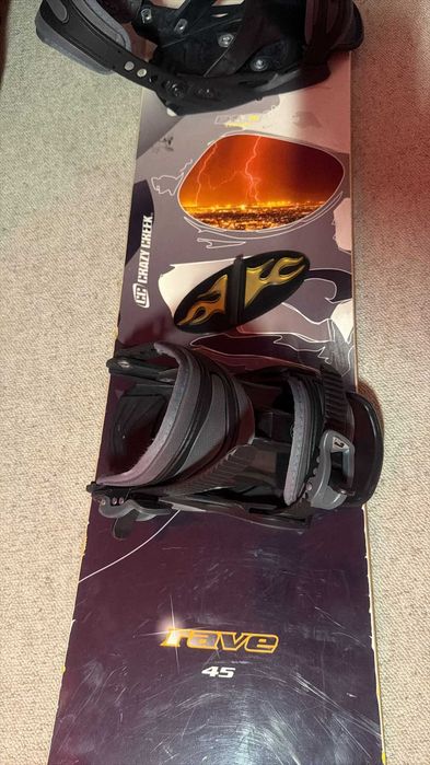 Deska snowboardowa CC Crazy Creek Rave 45 + wiązania Obscure – 146 cm
