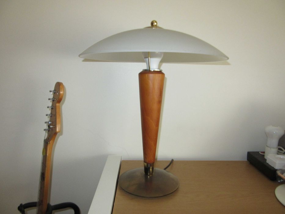 Candeeiro de secretária clássico