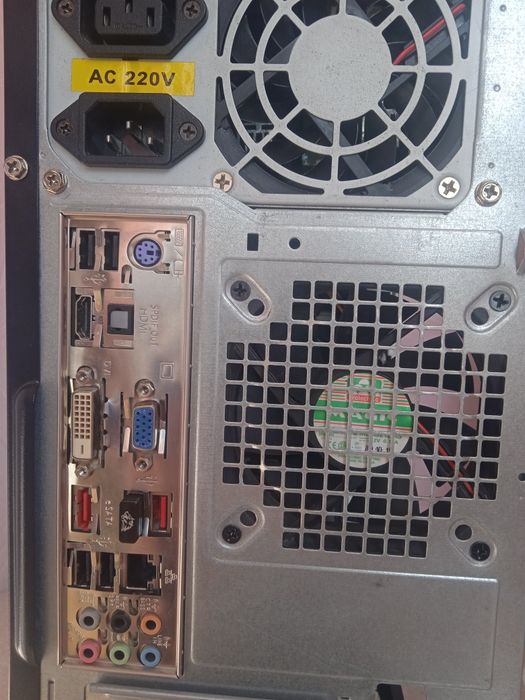 Комп'ютер, системний блок. AM3 + монітор 19" Philips.