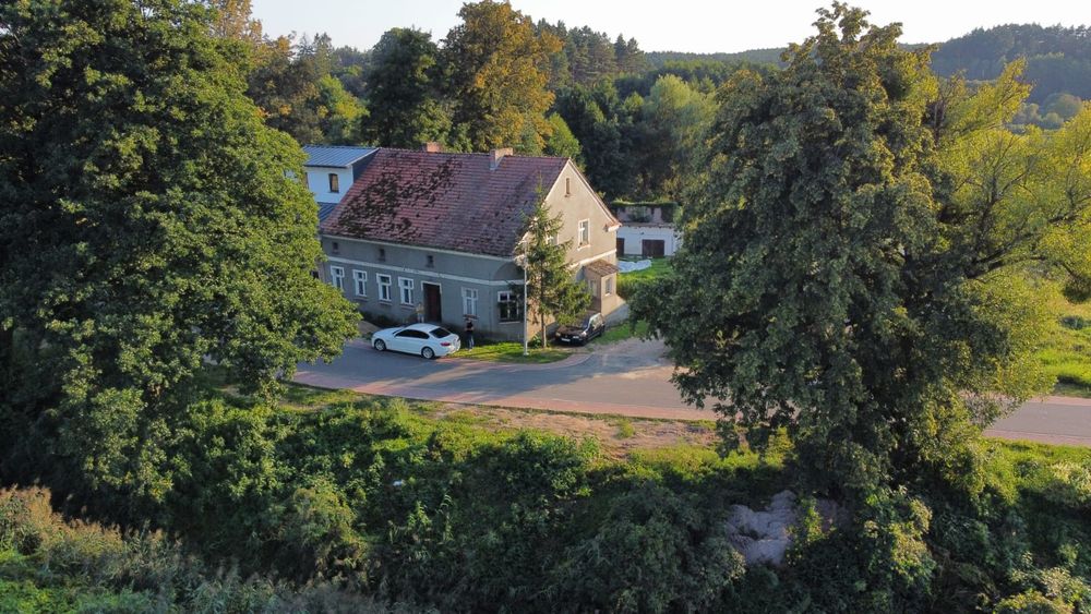 Sprzedam połowę domu