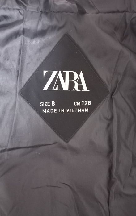 Куртка Zara 128 для дівчинки