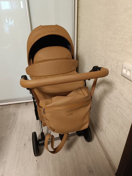Продам коляску Anex