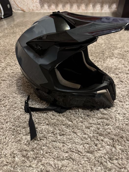 продам кросовий шлем