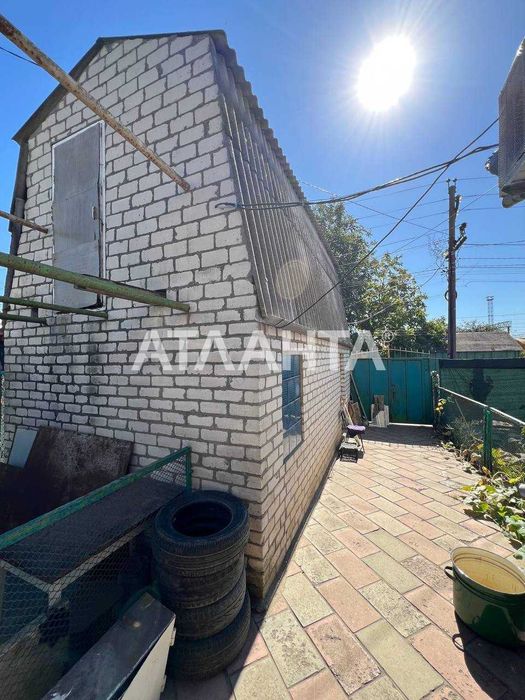 Дом дача с бассейном и сауной  в Алексанровке !