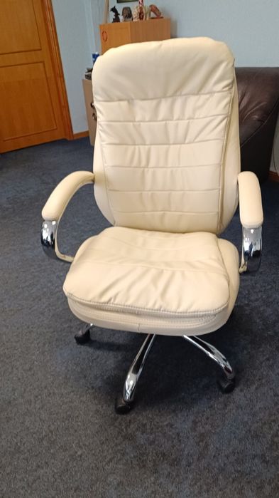 Реставрация.Перетяжка мебели и ремонт мягкой мебели.Диван. Кровать.Мат