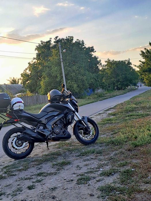 Баджаж доминар 400