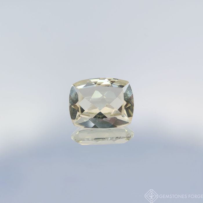 Naturalny kamień słoneczny z Oregonu, szlif Cushion, 11 x 9 mm