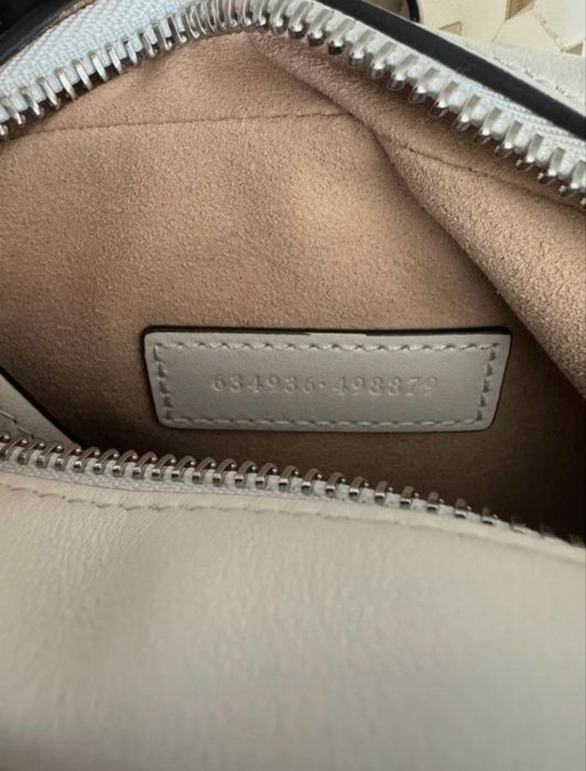 Kremowa torebka Gucci Marmont