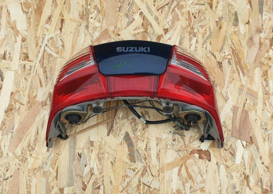Фонарь задній Suzuki Burgman 400