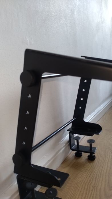 Laptop stand  de mesa