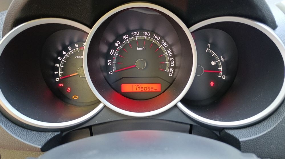 KIA VENGA 1.4 Benzyna