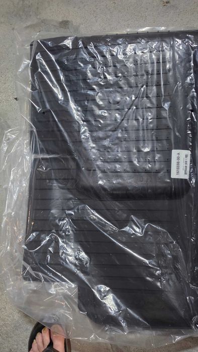 Vendo conjunto de tapetes para tesla Model 3 (2024) - Usado
