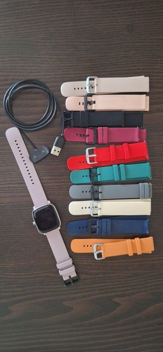 Relógio Amazfit GTS 2 mini com 10 pulseiras
