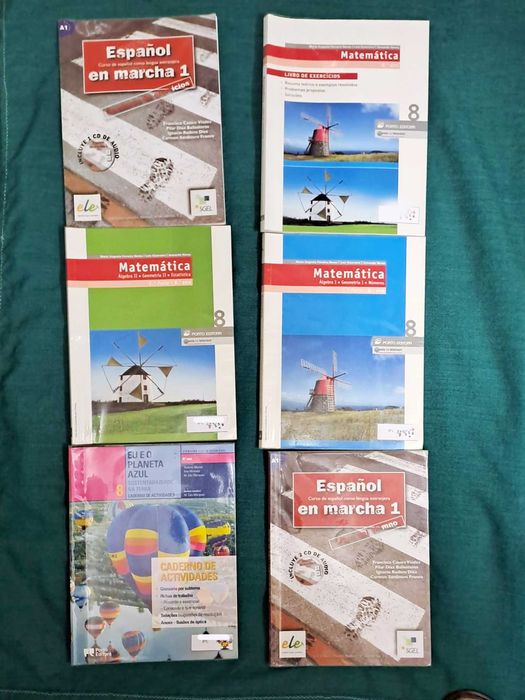 Livros escolares diversos anos