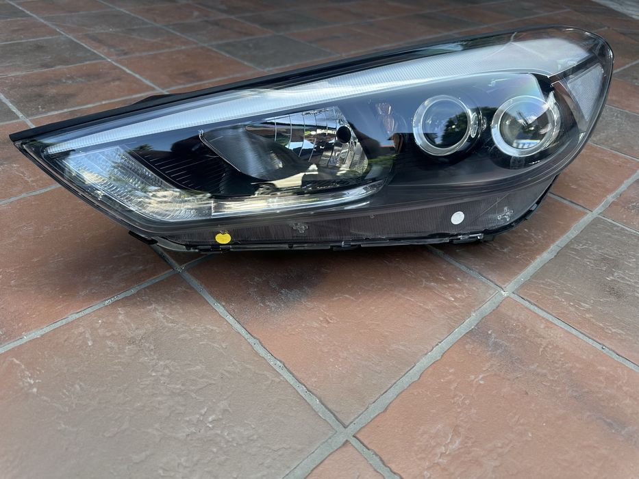 Hyundai Tucson 3 III lampa Full led lewa