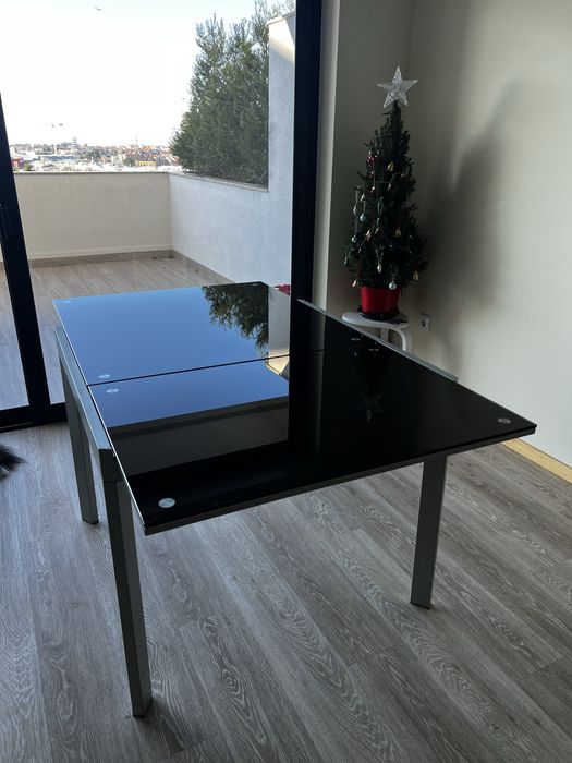 Mesa de vidro extensível