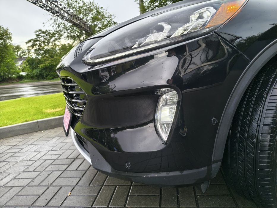 Ford escape 2021 Titanium
